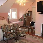 Wakamow Heights Bed And Breakfast