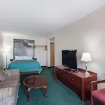 Super 8 By Wyndham Moose Jaw Sk