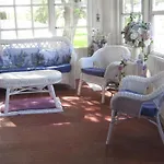 Wakamow Heights Bed And Breakfast