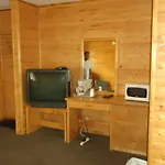 Dreamland Motel