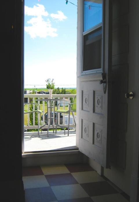 Wakamow Heights 3*
