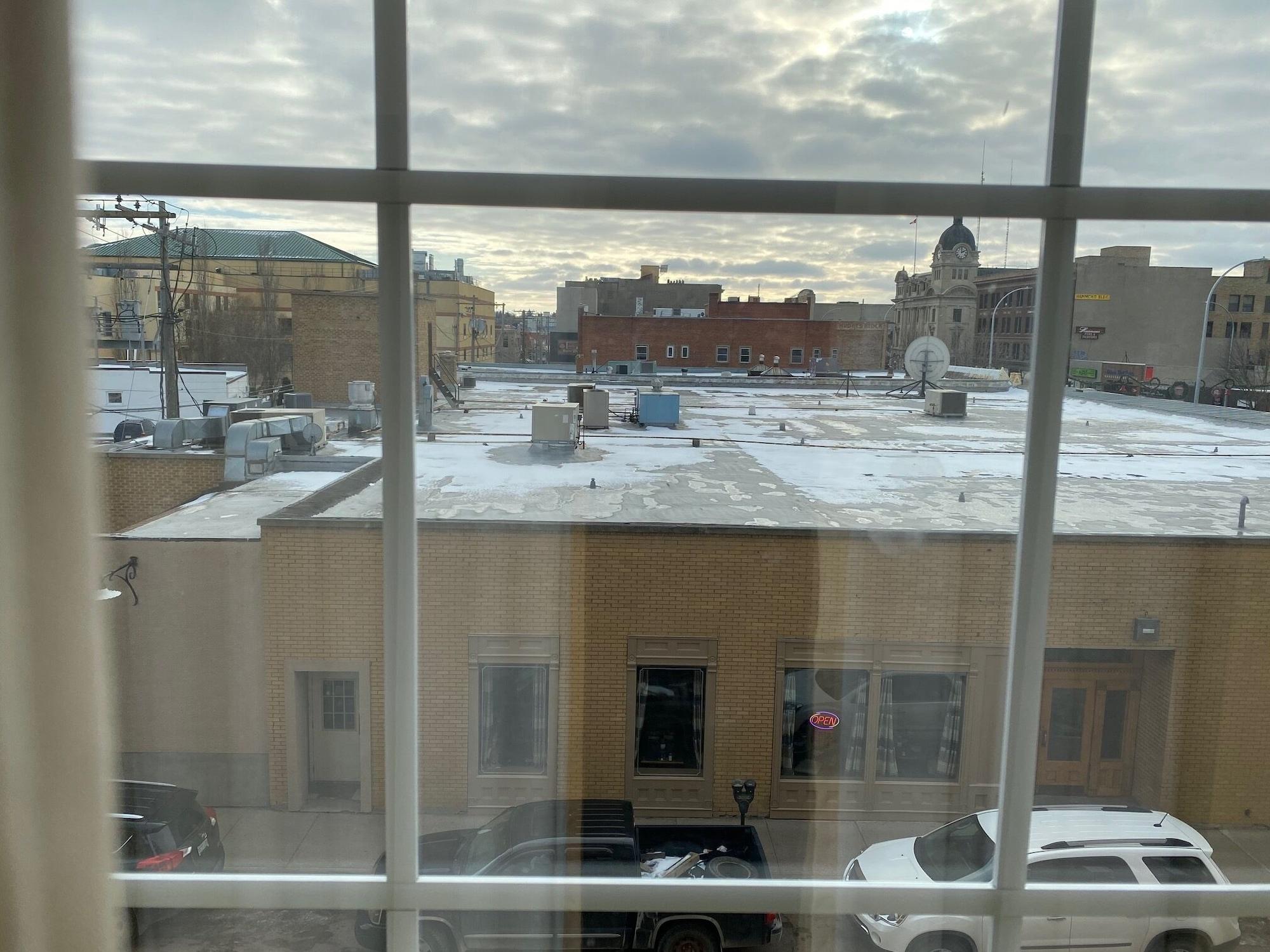 Grant Hall Hotel