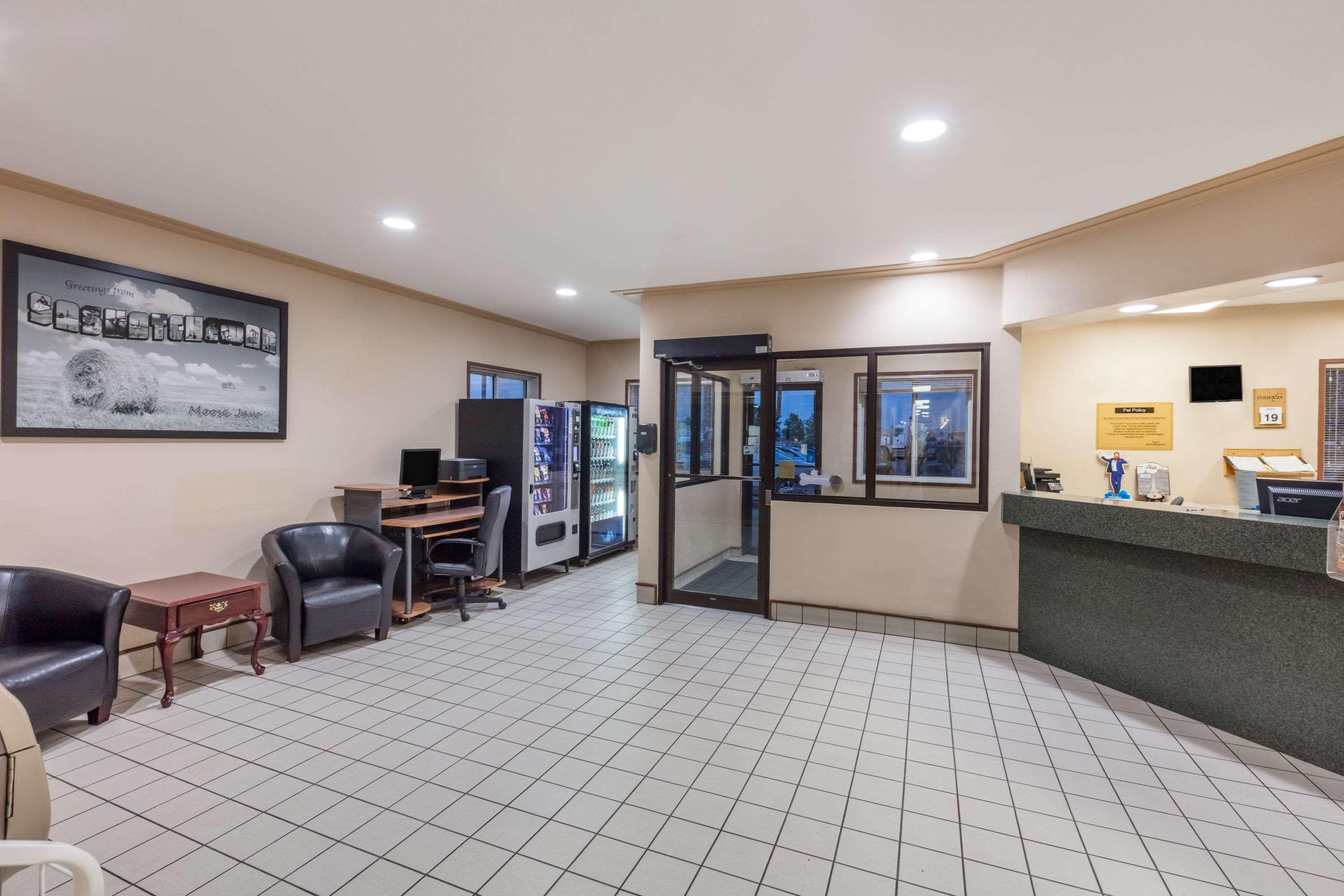 Super 8 By Wyndham Sk Hotel Moose Jaw