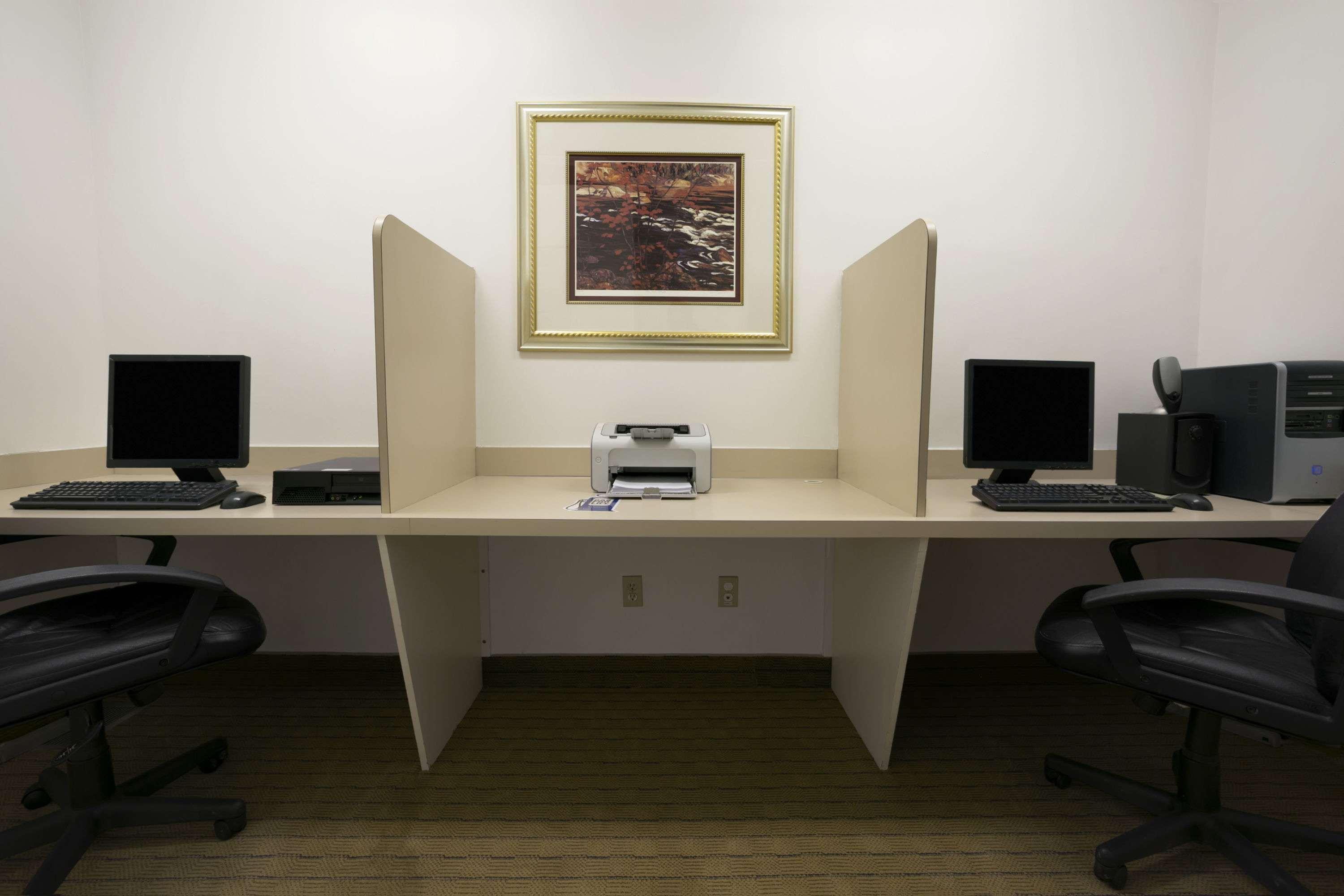 Hotel Days By Wyndham Moose Jaw