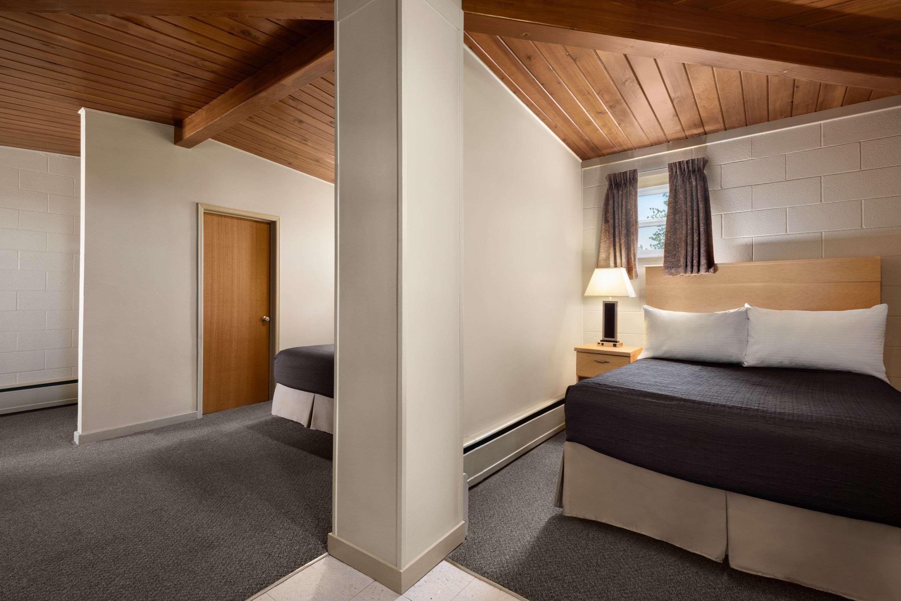 Thriftlodge Hotel
