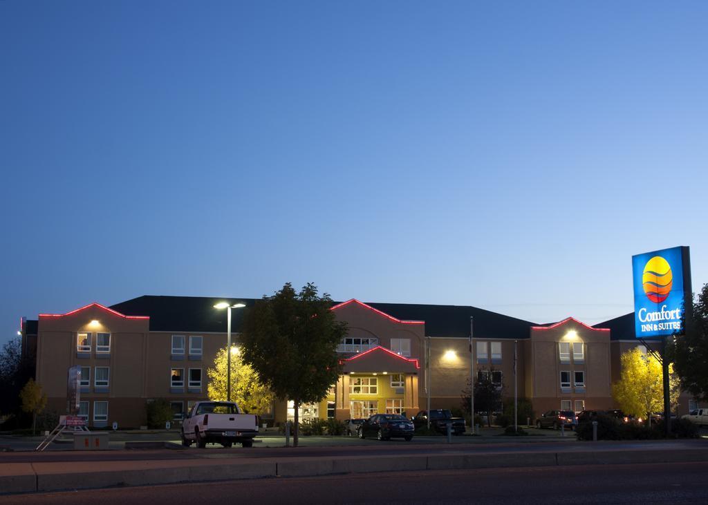 Comfort & Hotel Moose Jaw