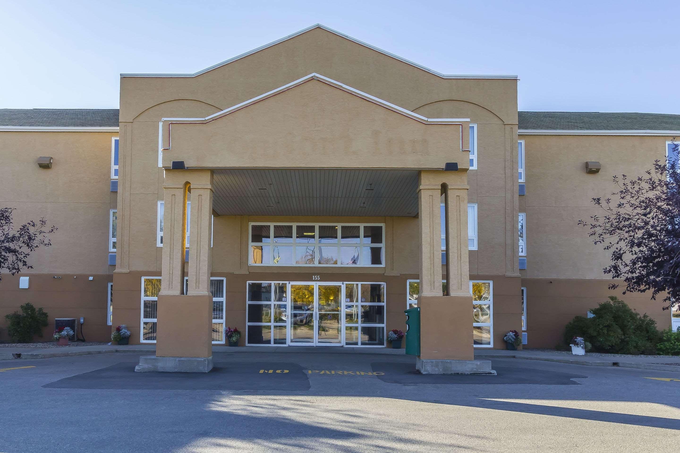 Hotel Comfort & Moose Jaw