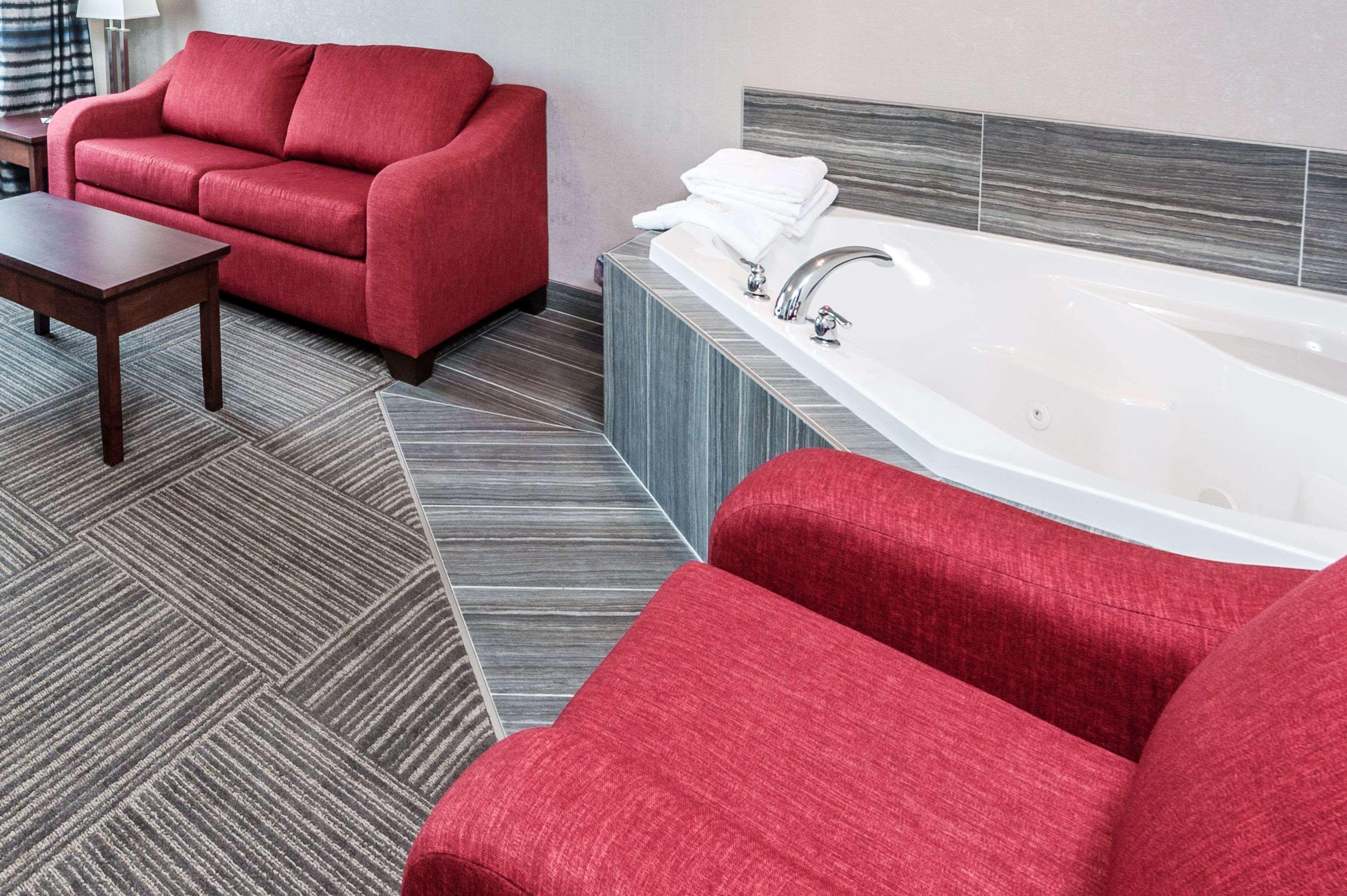Ramada By Wyndham Hotel 3*