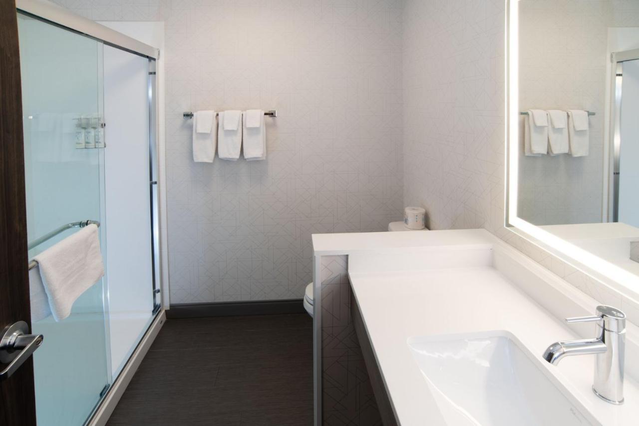 Hotel Express & - By Ihg 3*
