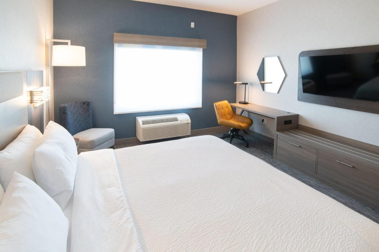 Express & - By Ihg Hotel