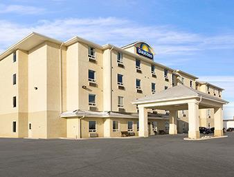 Days By Wyndham Hotel Moose Jaw