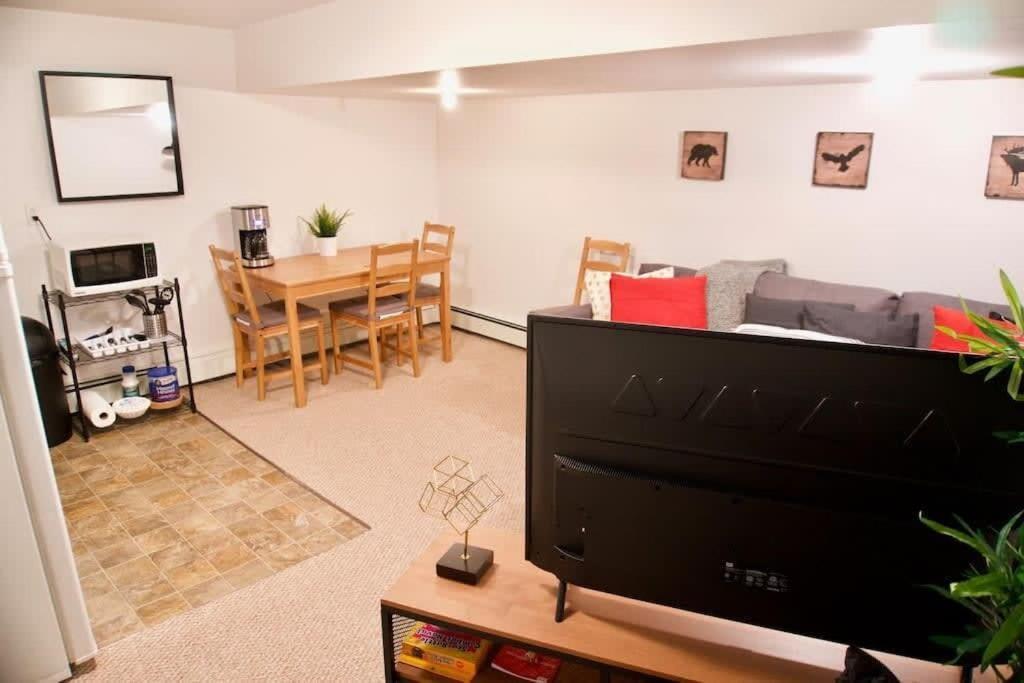 New Gorgeous Space In Coffee Parking 4k Smart Tv Apartment *