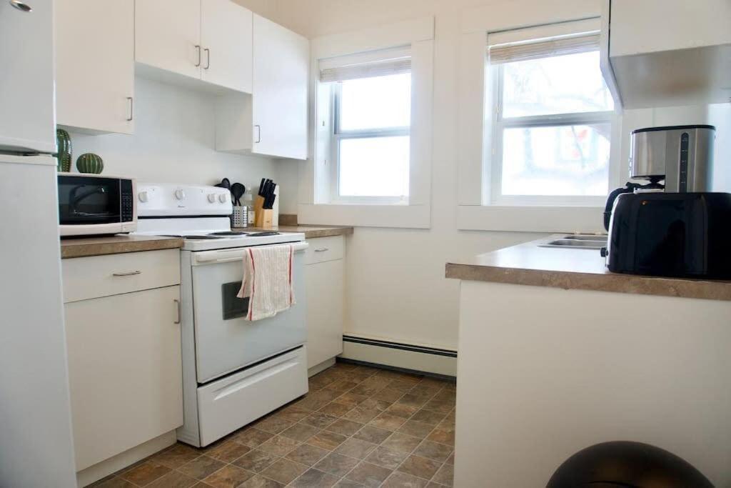Apartment Spacious In - Large 2 Bedroom Parking Coffee *