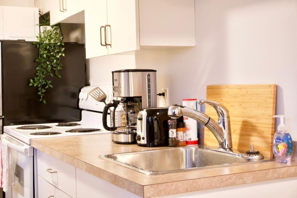 Cozy Downtown Parking Coffee Location * Moose Jaw