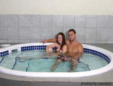 Days By Wyndham Hotel Moose Jaw