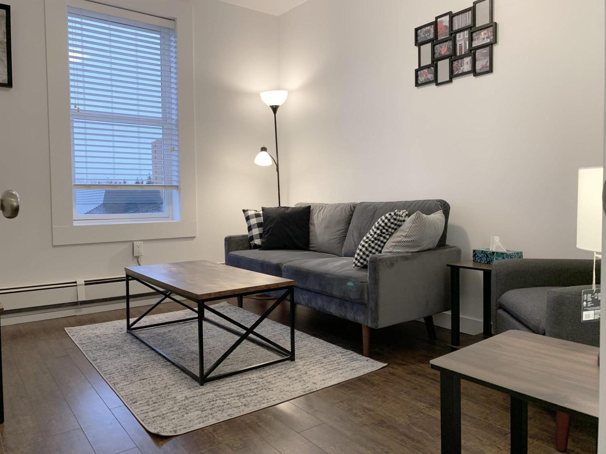 Gorgeous 1-bedroom Location Wifi Apartment *