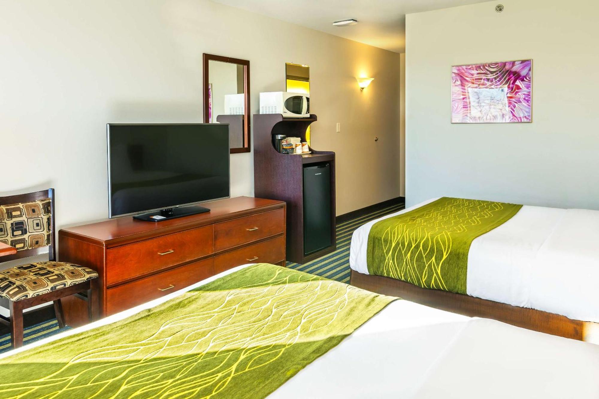 Hotel Comfort & Moose Jaw