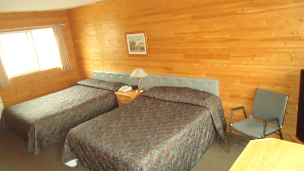 Motel Dreamland