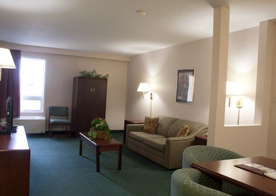 Comfort & Hotel Moose Jaw