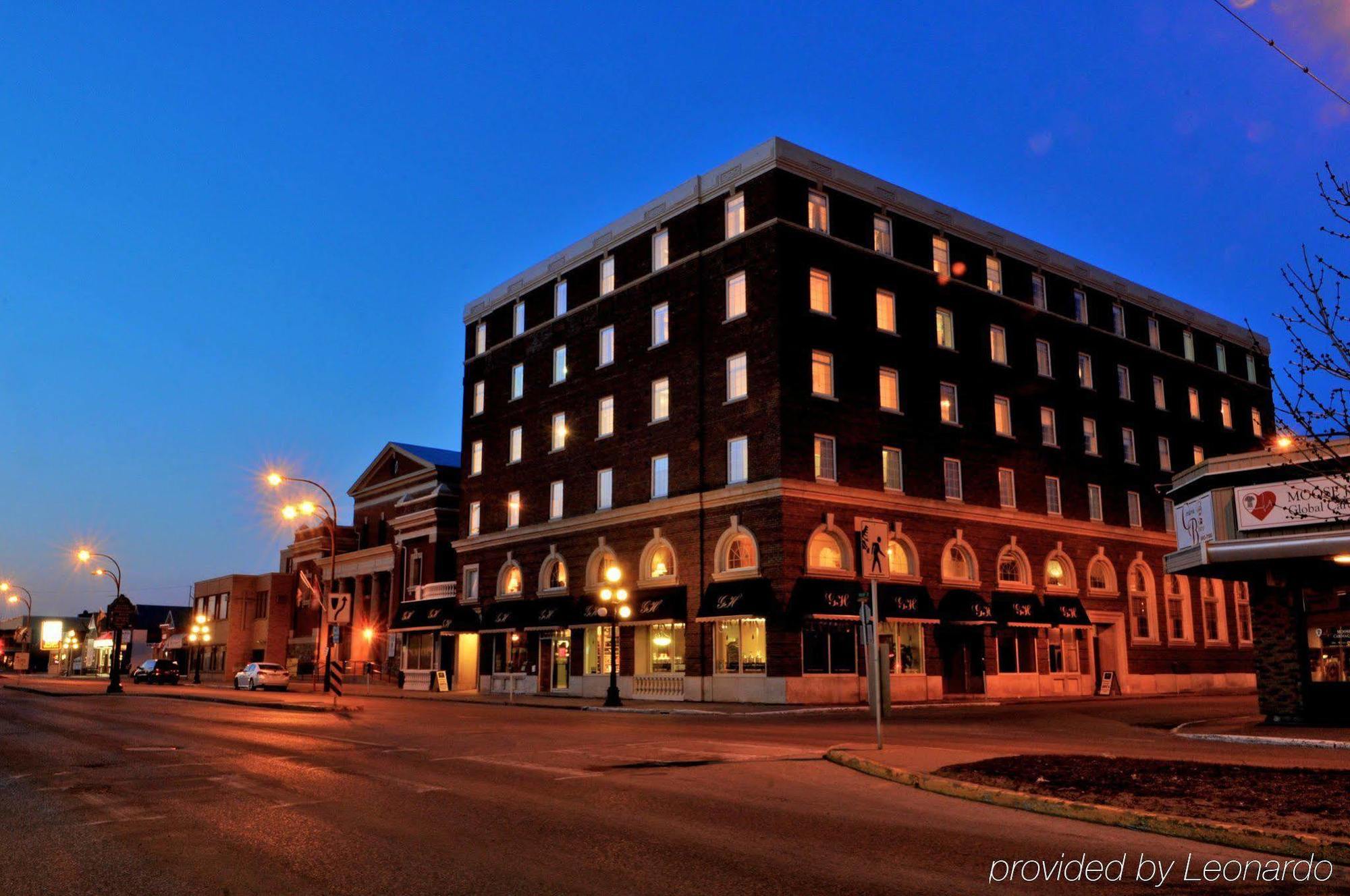 Hotel Grant Hall