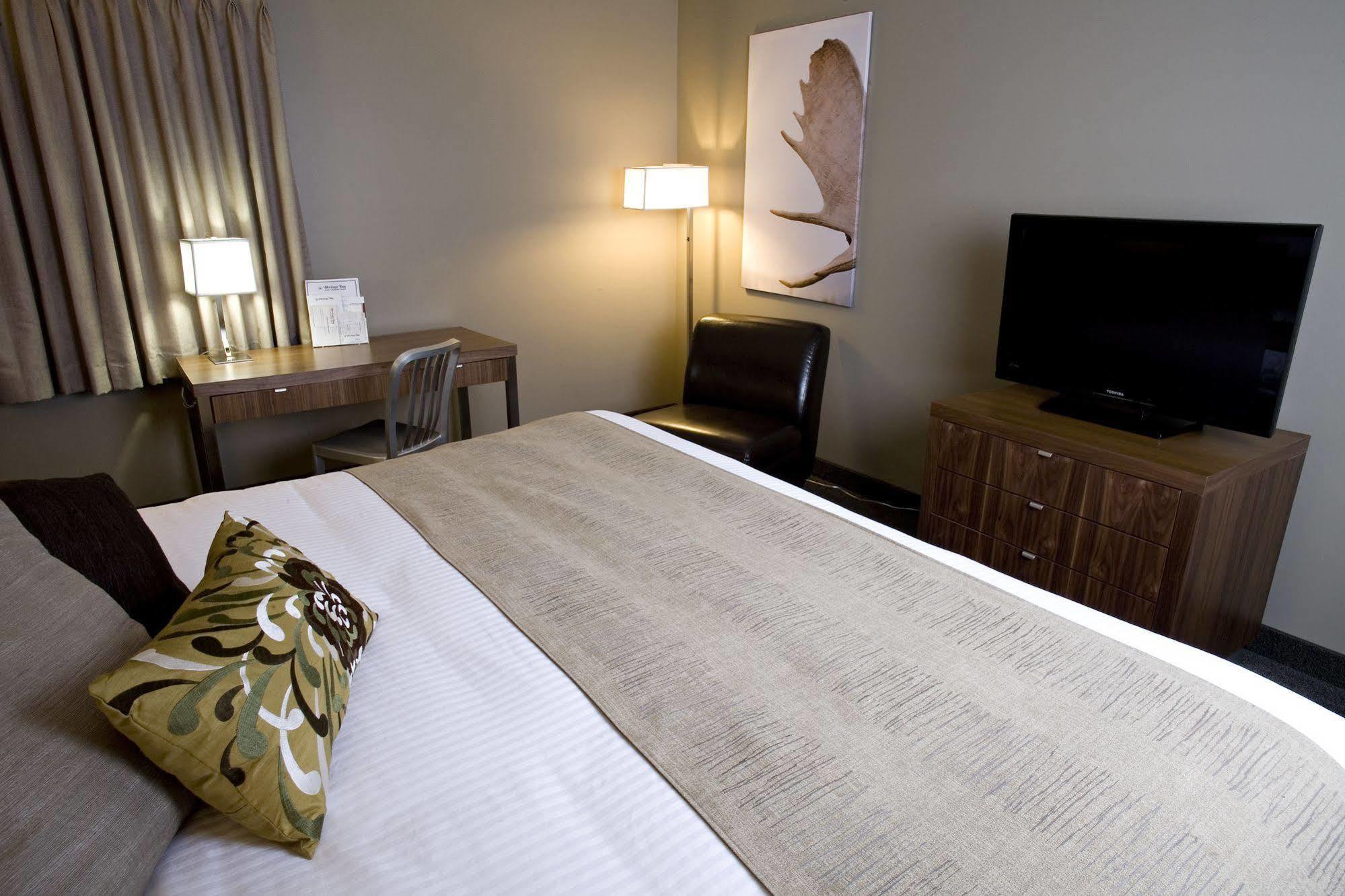 Hotel Heritage & Convention Centre -