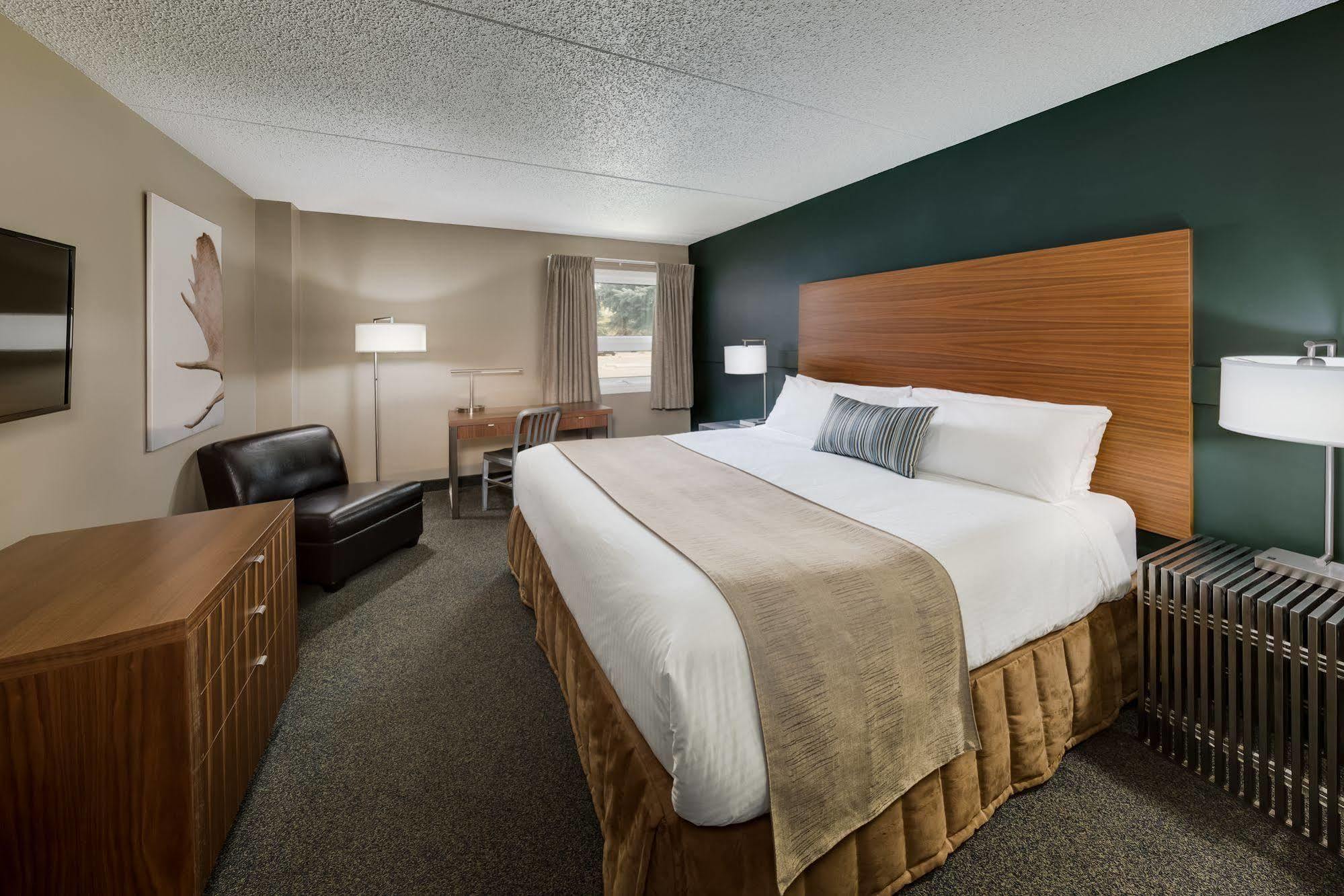 Heritage & Convention Centre - Hotel