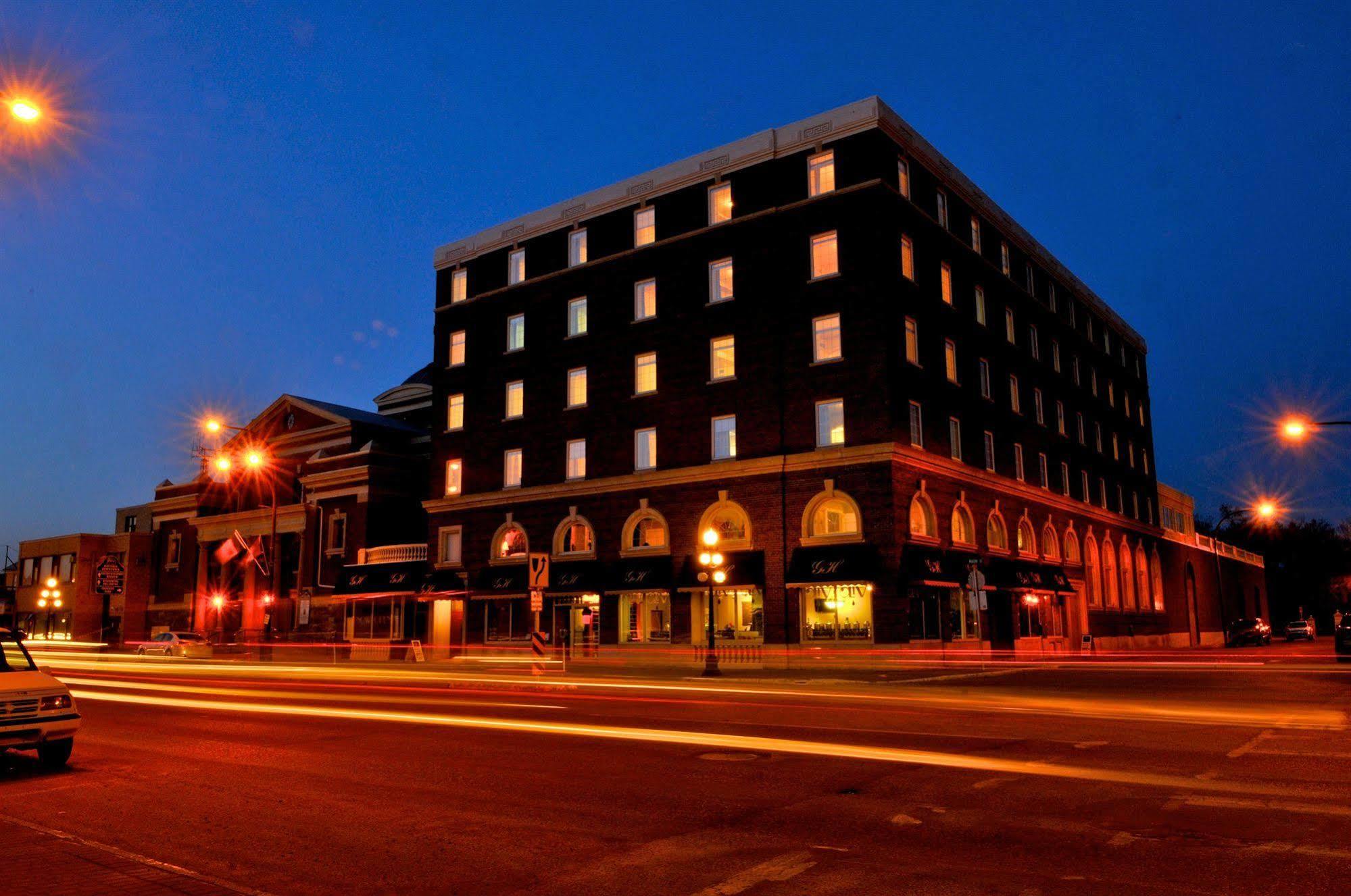 Hotel Grant Hall 3*