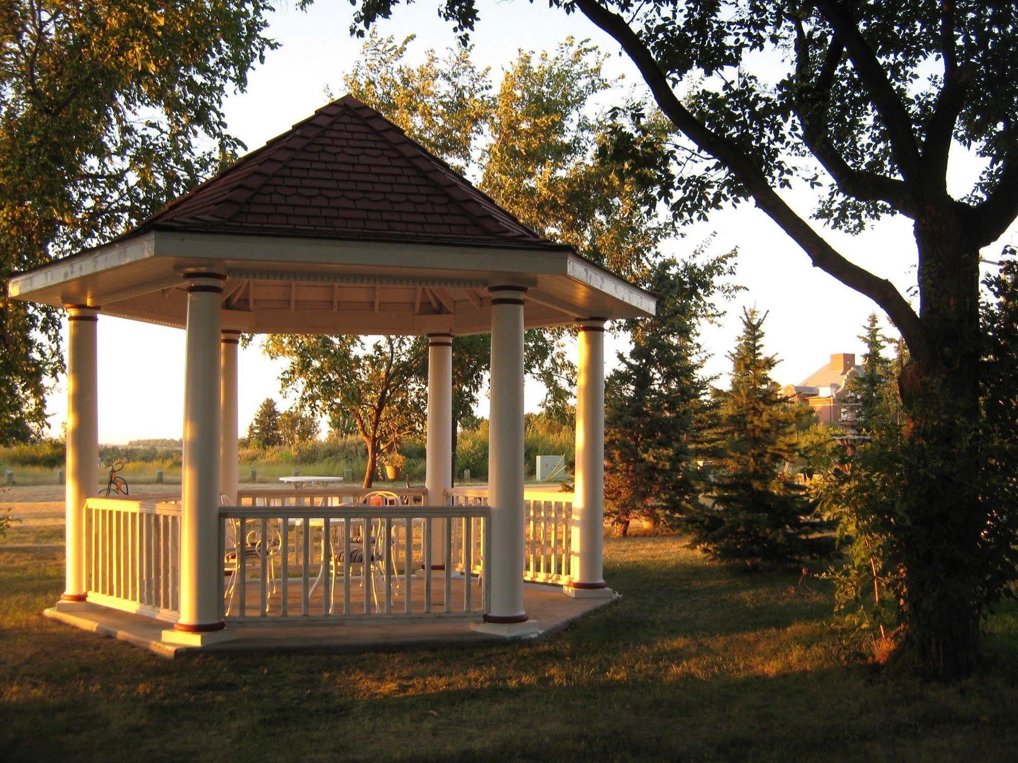 Wakamow Heights Bed & Breakfast 3*