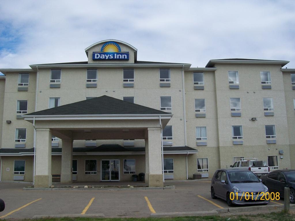 Days By Wyndham Moose Jaw